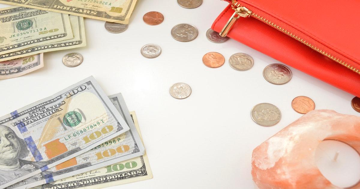 使途不明金とは 使途不明金になる2つのケース 使途秘匿金との違い