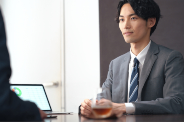 キャリア採用とは?中途採用との違いや企業側のメリットを解説