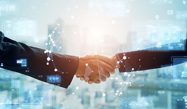 会計 × 人事給与 × 就業 × ワークフローの統合支援